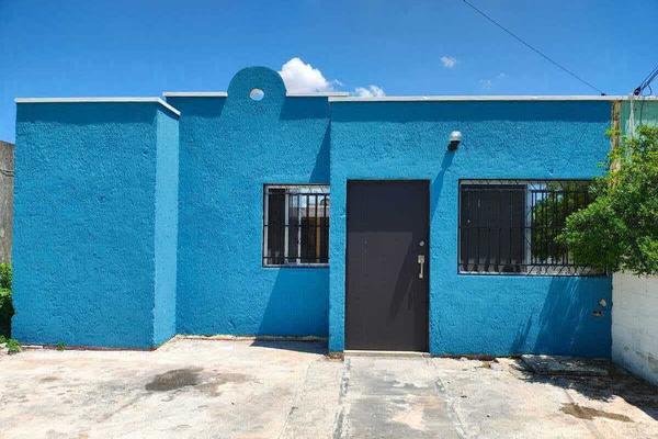 Foto de inmueble en 1, Col. Juan Pablo II C.P. 97246, Mérida