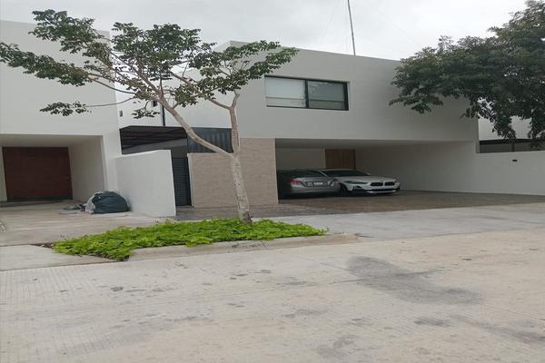 Foto de inmueble en 1, Col. Komchen C.P. 97302, Mérida