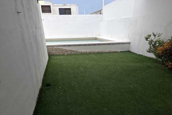 Foto de inmueble en 1, Col. Los Pinos C.P. 97138, Mérida