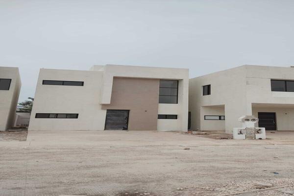 Foto de inmueble en 1, Col. Tixcacal Opichen C.P. 97249, Mérida