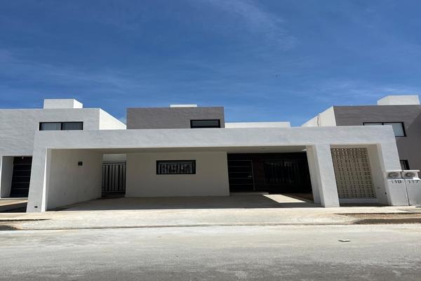 Foto de inmueble en 10, Col. Gran San Pedro Cholul C.P. 97305, Mérida