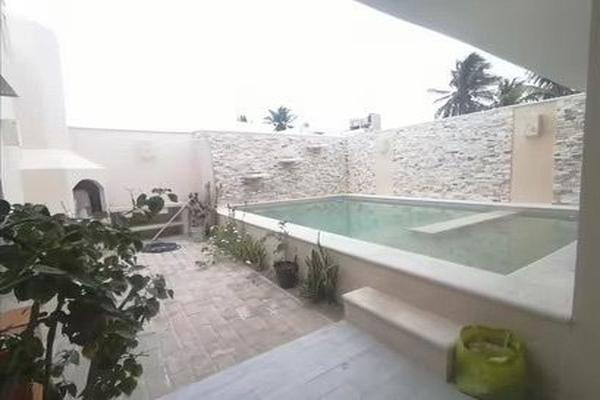 Foto de inmueble en 102, Col. Juan Montalvo C.P. 97320, Progreso