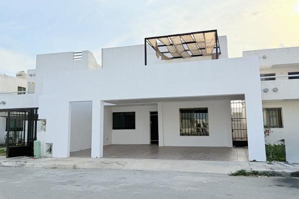 Foto de inmueble en 106, Col. Las Américas II C.P. 97302, Mérida