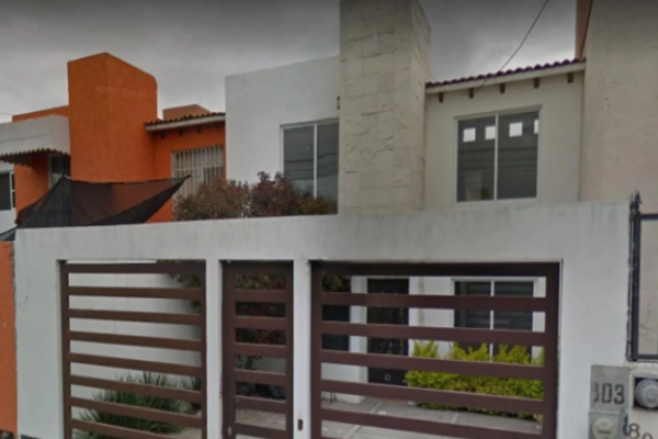 Foto de inmueble en Blvd. Dolores del Río 803, La Joya, 76180 Santiago de Querétaro, Qro. #803, Col. La Joya C.P. 76180, Querétaro