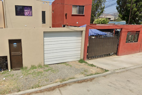 Foto de inmueble en C. Constituyentes de 1917 213, Piedras Negras, 22830 Ensenada, B.C. #213, Col. Piedras Negras C.P. 22830, Ensenada