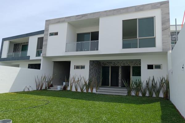 Foto de inmueble en Fracc. Burgos-Paseo de los Burgos-Temixco Morelos #S/N, Col. Burgos C.P. 62584, Temixco