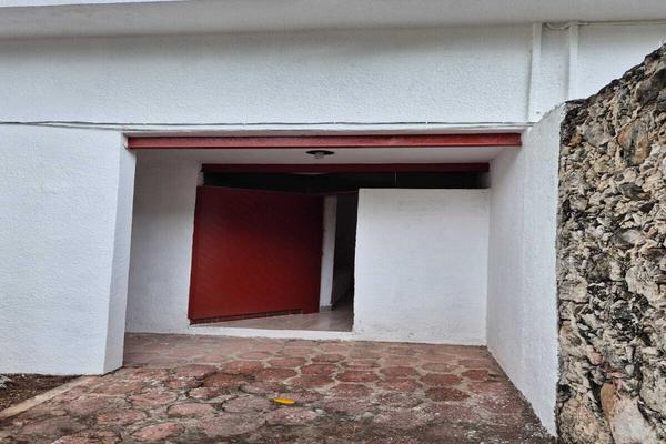 Foto de inmueble en 12, Col. Itzimna C.P. 97100, Mérida