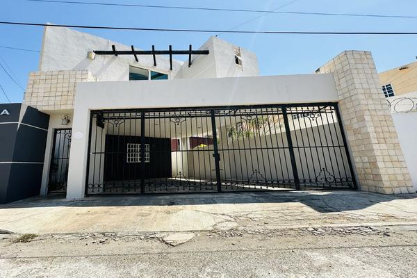 Foto de inmueble en 12, Col. Jardines del Norte de Prado Norte C.P. 97139, Mérida