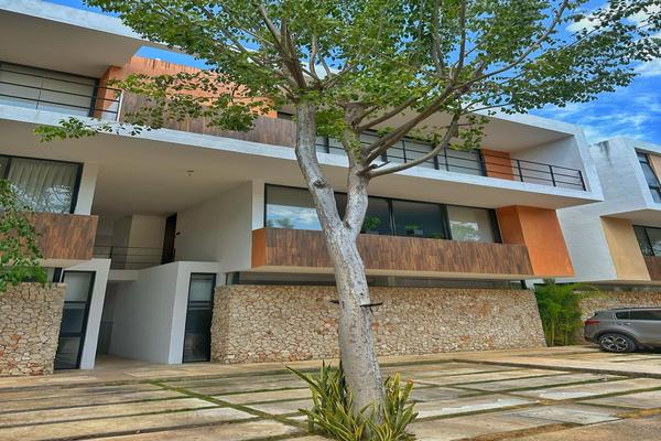 Foto de inmueble en 12, Col. Montebello C.P. 97113, Mérida