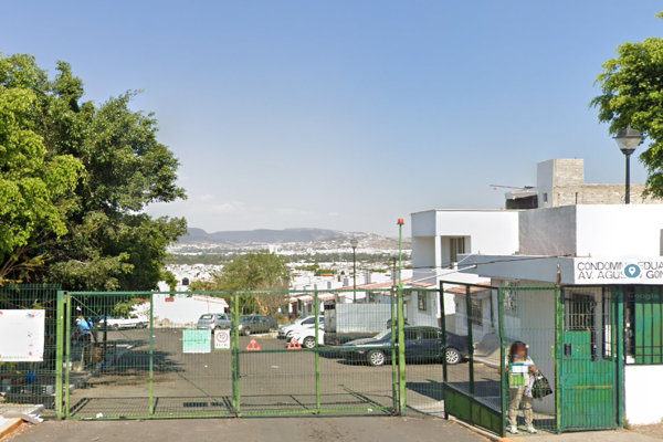 Foto de inmueble en SAN AGUSTIN GONZALEZ #4860, Col. Eduardo Loarca Castillo C.P. 76118, Querétaro