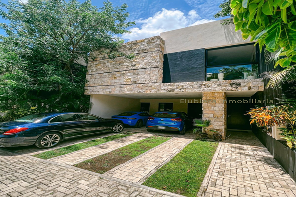 Foto de inmueble en 13, Col. Cabo Norte C.P. 97305, Mérida