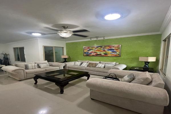 Foto de inmueble en 13, Col. Chuburna de Hidalgo C.P. 97205, Mérida
