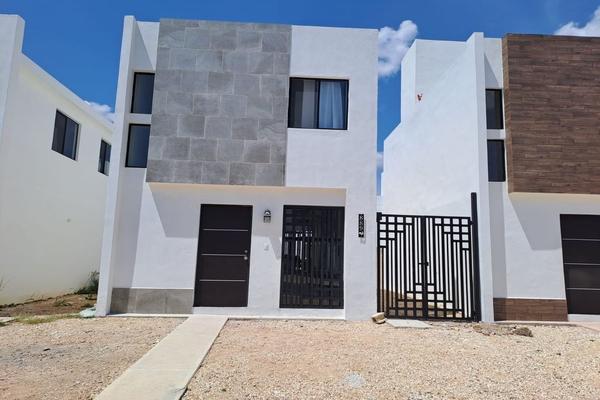 Foto de inmueble en 135, Col. Los Héroes C.P. 97306, Mérida