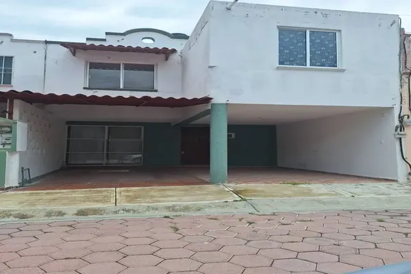 Foto de inmueble en 139 A PONIENTE #989, Col. Hacienda de Castillotla C.P. 72498, Puebla