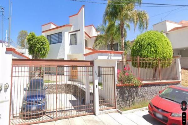 Foto de inmueble en De La Mesa 205, Col. Ecológico la Rica C.P. 76226, Querétaro