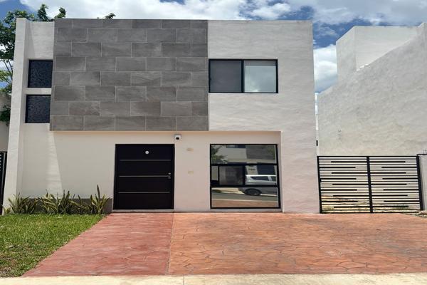 Foto de inmueble en 141, Col. Los Héroes C.P. 97306, Mérida