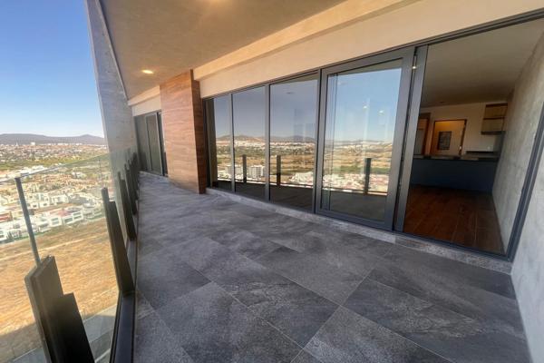 Foto de inmueble en Cumbres del Lago, 76230 Santiago de Querétaro, Qro. #1400Int. 124, Col. Jurica La Solana C.P. 76230, Querétaro