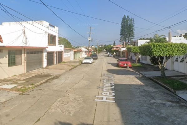Foto de inmueble en Heriberto Jara 411 #411, Col. Brisas del Sur C.P. 96529, Coatzacoalcos