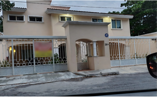 Foto de inmueble en 15 A, Col. Chuburna de Hidalgo C.P. 97205, Mérida