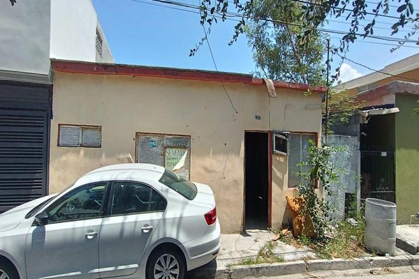 Foto de inmueble en  , Col. 15 de Mayo (Larralde) C.P. 64450, Monterrey