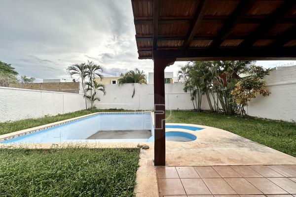 Foto de inmueble en 15, Col. Montecristo C.P. 97133, Mérida