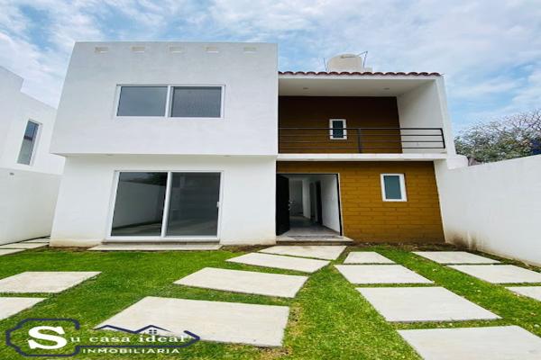 Foto de inmueble en Leandro Valle, Col. Tlayacapan Centro C.P. 62540, Tlayacapan