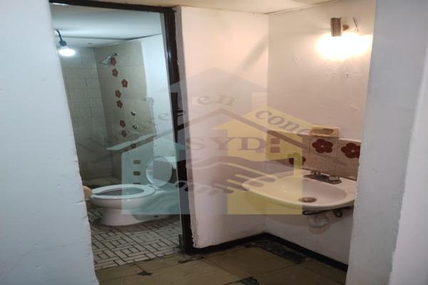Foto de inmueble en José María Morelos y Pavón, 55018 Ecatepec de Morelos, Méx. #s/n, Col. FOVISSSTE (José María Morelos y Pavón) C.P. 55018, Ecatepec de Morelos
