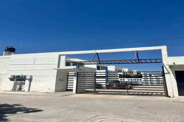 Foto de inmueble en 16 de septiembre, Col. San Francisco C.P. 78435, Soledad de Graciano Sánchez