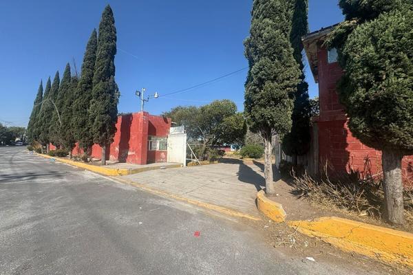 Foto de inmueble en 16 de Septiembre, Col. Tecámac de Felipe Villanueva Centro C.P. 55740, Tecámac