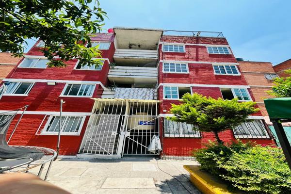 Foto de inmueble en Avenida Nevado de Toluca #302, Col. INFONAVIT Norte C.P. 54720, Cuautitlán Izcalli