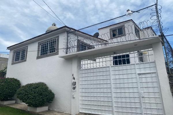 Foto de inmueble en Burgos, Col. Jardines de Cuernavaca C.P. 62360, Cuernavaca