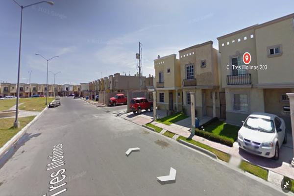 Foto de inmueble en Calle Tres Molinos, Col. Valle de los Reyes C.P. 87345, Matamoros