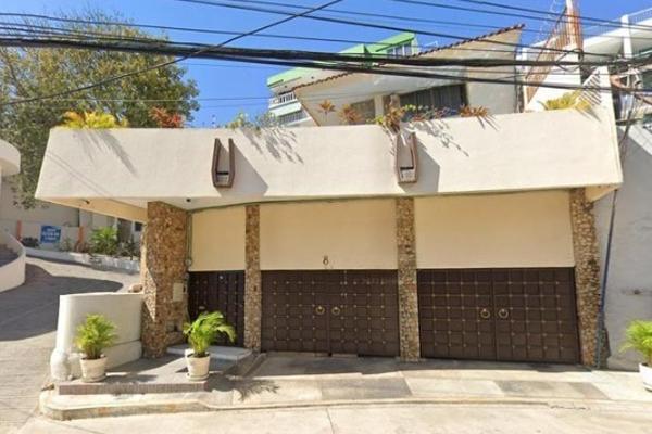 Foto de inmueble en Roca Sola 8, Deportivo, 39690 Acapulco de Juárez, Gro. #8, Col. Condesa C.P. 39690, Acapulco de Juárez