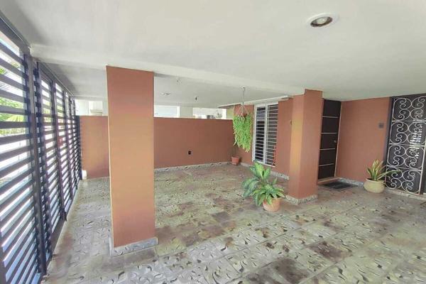 Foto de inmueble en 19 A, Col. Chuburna de Hidalgo C.P. 97205, Mérida