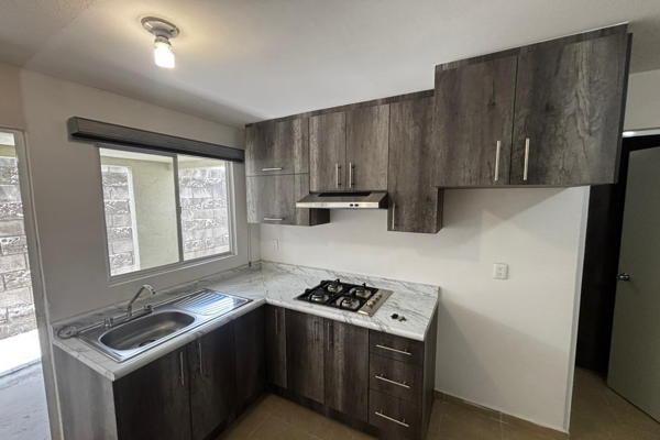 Foto de inmueble en BRUMA #1100, Col. Real del Marques Residencial C.P. 76118, Querétaro