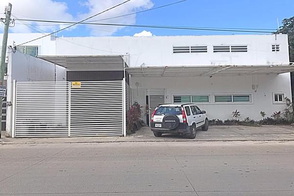 Foto de inmueble en Av Fonatur Mz 2 #Lt 2, Col. Álamos I C.P. 77533, Benito Juárez