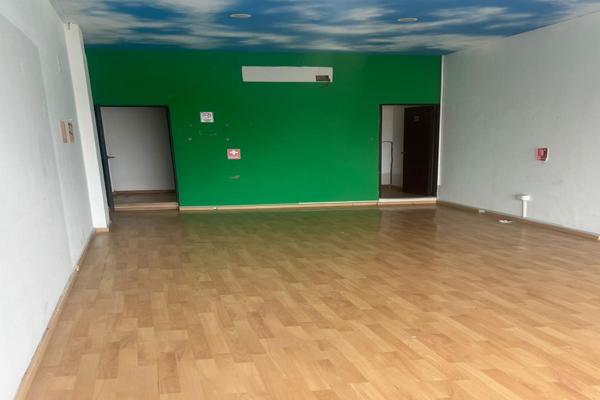 Foto de inmueble en Avenida Alfonso Reyes, Col. La Finca C.P. 64000, Monterrey