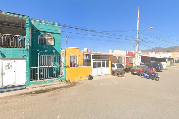 Foto de inmueble en C. Valle de los Castaños, 45640 Tlajomulco de Zúñiga, Jal., Col. Rinconadas del Sol C.P. 45640, Tlajomulco de Zúñiga