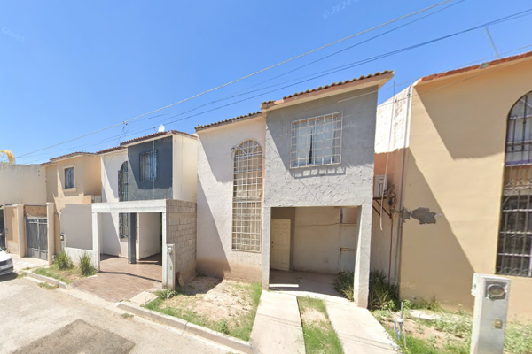 Foto de inmueble en Calle Leticia, Col. Rincón San Antonio C.P. 35015, Gómez Palacio