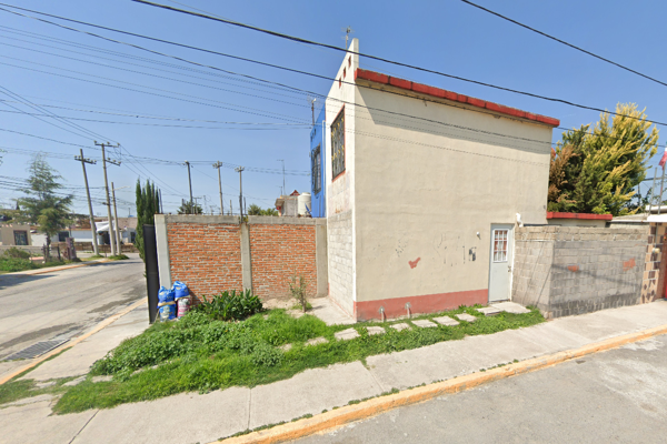 Foto de inmueble en Calle del Loro, Col. Santa Teresa C.P. 54694, Huehuetoca