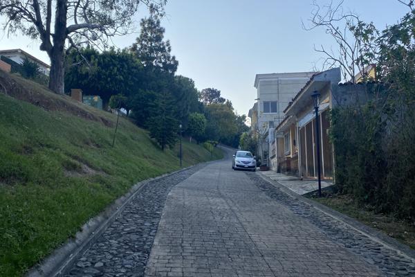 Foto de inmueble en Real Tetela, Col. Jardines de Ahuatlán C.P. 62130, Cuernavaca