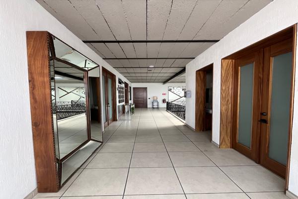 Foto de inmueble en C. Halcón, Morelos, 44910 Guadalajara, Jal., Col. Morelos C.P. 44910, Guadalajara