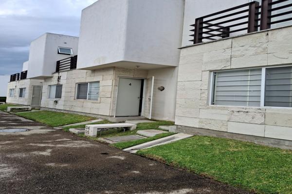 Foto de inmueble en Avenida Los Prados #4AInt. 4A, Col. Jacarandas C.P. 62732, Yautepec