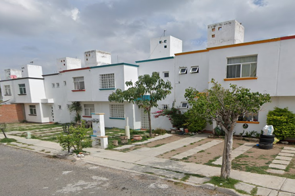 Foto de inmueble en Avenida Mercedarios #35, Col. Misión de Santa Cruz C.P. 76804, San Juan del Río