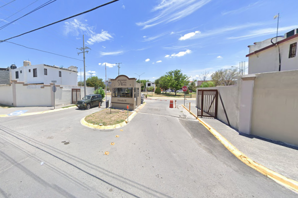 Foto de inmueble en Rio Santa Cruz, Col. Bosques de Santa Rosa C.P. 66610, Apodaca