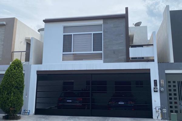 Foto de inmueble en  , Col. Puerta de Hierro Cumbres C.P. 64349, Monterrey