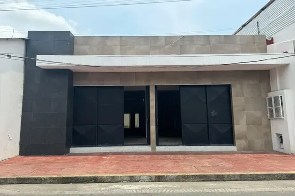Foto de inmueble en 1ra calle pte entre central y 2ra norte #1, Col. Tapachula Centro C.P. 30700, Tapachula