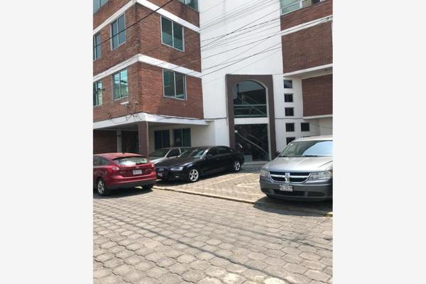 Foto de inmueble en 2 cerrada de Leona Vicario #2, Col. El Hipico C.P. 52156, Metepec