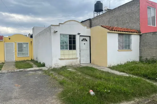 Foto de inmueble en 2 priv el Campanario #9, Col. Villas de La Hacienda C.P. 45654, Tlajomulco de Zúñiga