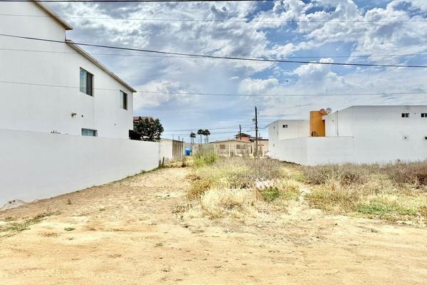 Foto de inmueble en 20 Sur, Col. Playas de Chapultepec C.P. 22785, Ensenada